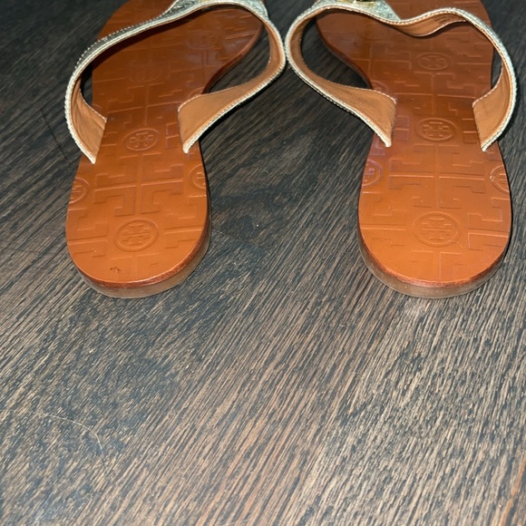 Tory Burch Gold Sandal-Authentic-EUC - Picture 5 of 9